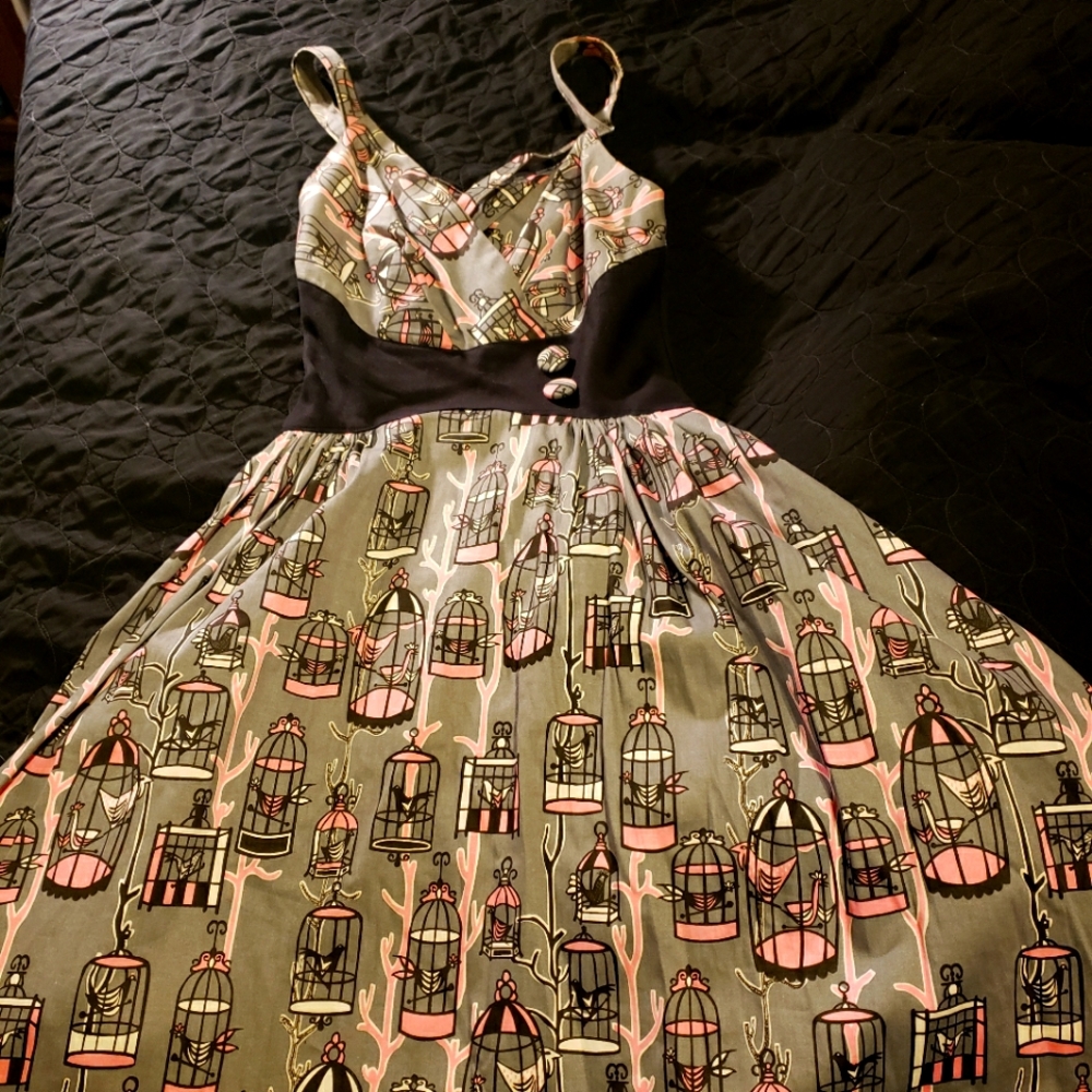Pinup Couture dress sz medium. 50s style gray,pink,black birdcage print.